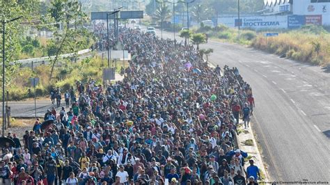 Un video muestra en México la impresionante caravana de 10 000