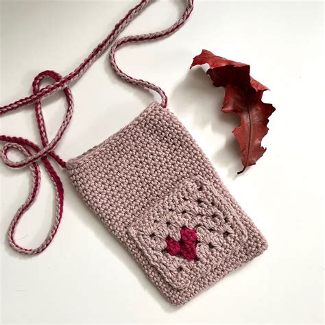 Amore Phone Bag Crochet Pattern Knotsosquare