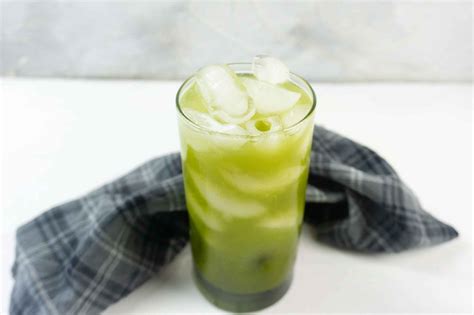 Copycat Starbucks Iced Matcha Lemonade-05 - Brooklyn Active Mama