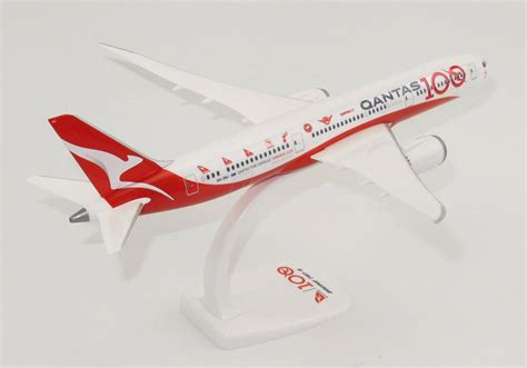 Herpa Qantas 100th Anniversary Boeing 787 9 Dreamliner 612883