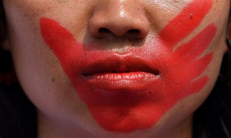 Keluarga Korban Revenge Porn Bingung Hukuman Bagi Pelaku