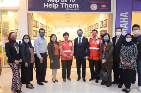 Flood Relief And Blood Donation Drive By The Malaysian Red Crescent