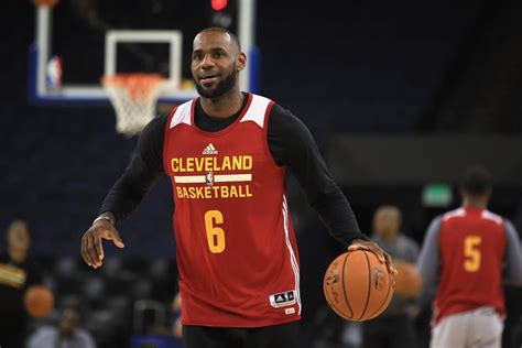 Lebron James Says Being Black In America Is Tough After Racist Graffiti Sprayed On La Home