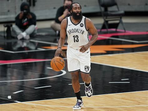 James Harden volvió a tener una noche estelar y se autoproclamó el