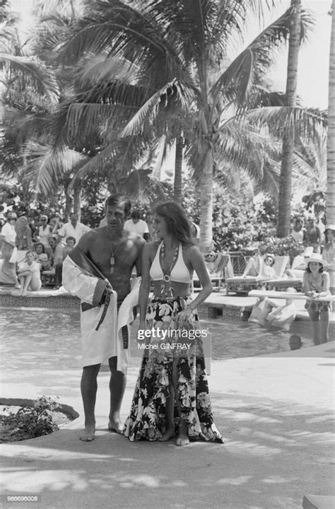 Jean Paul Belmondo Et Jacqueline Bisset Lors Du Tournage Du Film Le