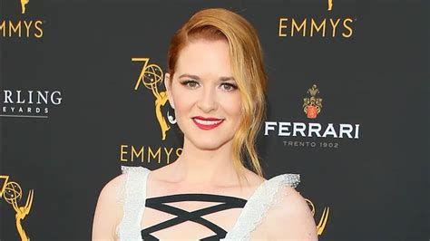 sarah drew biography height age family boyfriend  net worth