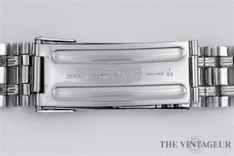 Gay Freres Gf Universal Geneve Bracelet The Vintageur
