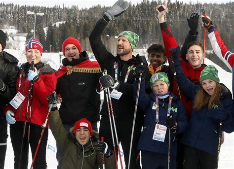 Photo Le Prince Haakon La Princesse Mette Marit De Norv Ge Et Leurs