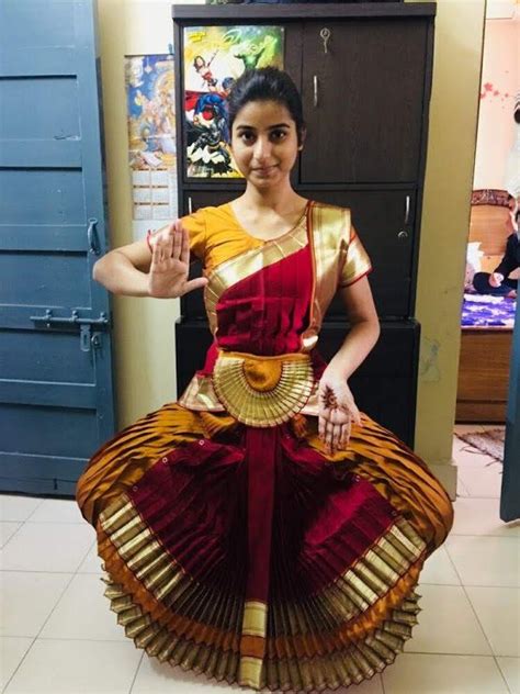 Bharatanatyam Costume Step By Step Tutorial How To Wear Bharatanatyam