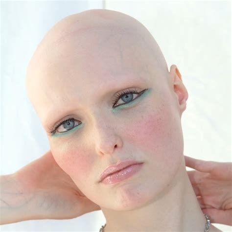 Love Bald Women Photo Bald Women Shaved Hair Women Eyebrows