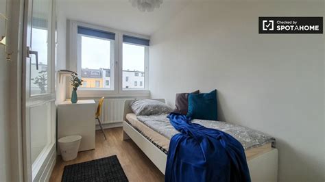 Zimmer Zu Vermieten In Wohnung Mit 5 Schlafzimmern In Berlin Ref