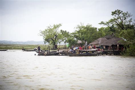 Myanmar Acnur Preocupado Por El Impacto Humanitario De La Violencia