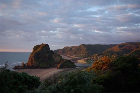 Shot of the week – gorgeous Piha sunset | Piha | Piha Beach | Piha New ...