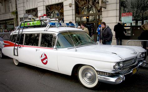 Ecto-2: five cars for the female Ghostbusters