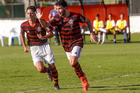 Antes Do Fla Flu Daniel Cabral Comemora Gol E Vaga Do Flamengo No