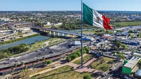 Día De La Bandera Tiene Nuevo Laredo Una De Las Más Grandes Y Hermosas