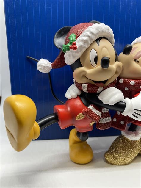 Holiday Mickey And Minnie Figure Disney Showcase Couture De Force Nib Christmas Ebay