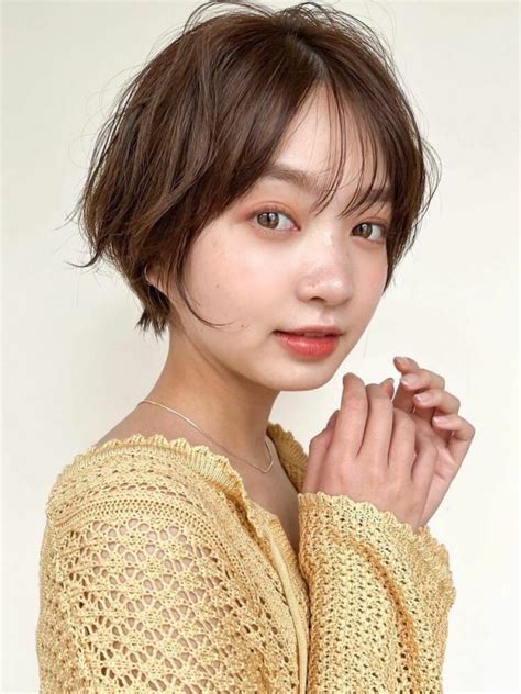 写真 15枚目 エラ張りさんに似合うショートヘアカタログ。小顔見えが叶う人気の髪型をご紹介 Locari（ロカリ）