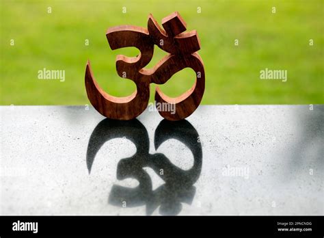 Das Symbol Om Oder Aum Für Hinduismus Und Buddhismus Heiliges Symbol