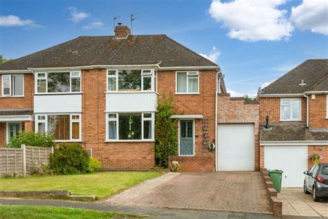 Court Crescent Kingswinford Dy6 3 Bed Semi Detached House For Sale £