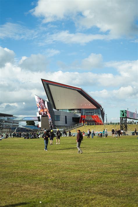 Silverstone F1 2022 // From The Stands :: Behance