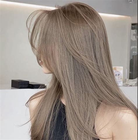 Pin By A On Hair Long Hair Styles Light Hair Beige Hair