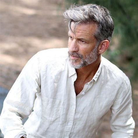 42 Hairstyles For Men With Silver And Grey Hair Men Hairstyles World