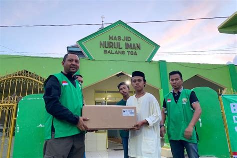 DMI Bantu Masjid Di Jeneponto Yang Terdampak Banjir Republika Online