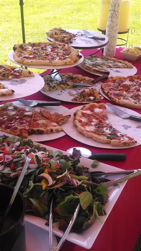 Pizza Buffet For Your Dream Wedding
