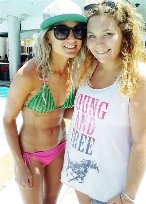 7 Hot Sexy Sam Teasdale Bikini Pics