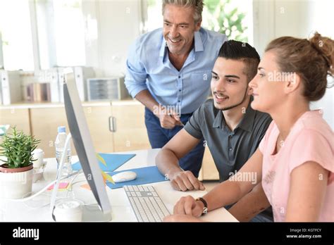 Classroom Trainer Hi Res Stock Photography And Images Alamy