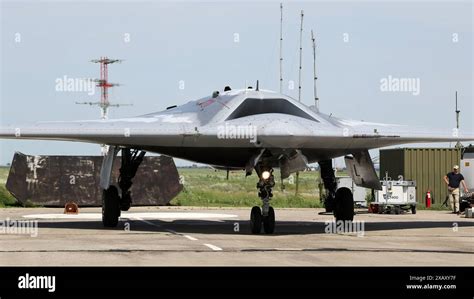 Sukhoi S 70 Okhotnik B Hunter B A Russian Heavy Ucav That Was Being