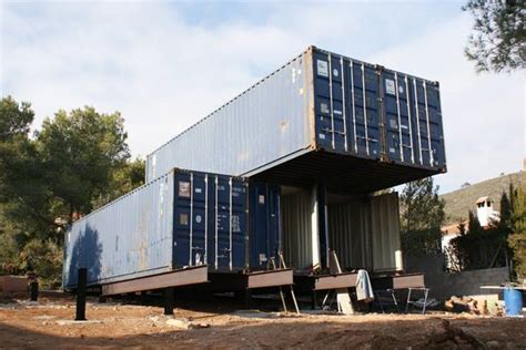 Cantilevered Shipping Container Home