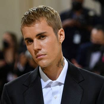 And Just Like That Le Showrunner De Sex And The City Voque L Absence De Kim Cattrall Vanity