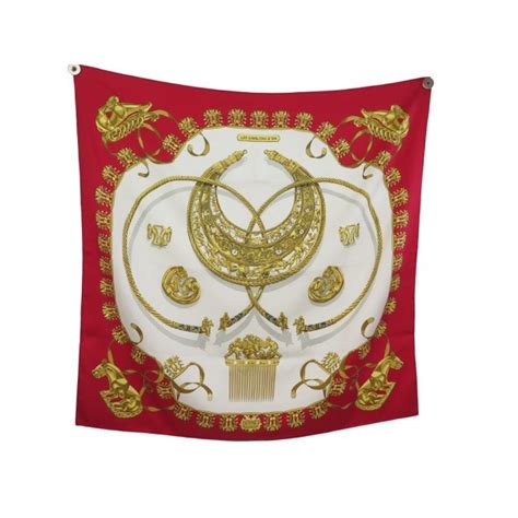 Foulard Hermes Les Cavaliers D Or Carre Soie Rouge