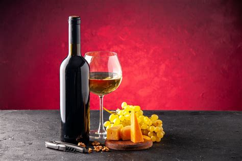 5 French Wine & Cheese Pairings You Can't-Miss