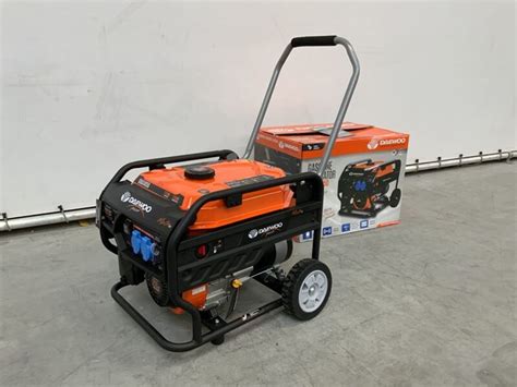 DAEWOO GDAX4050 Benzin-Stromerzeuger 2800W gebraucht