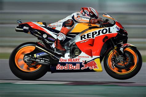 Motogp Marquez Smashes Lap Record In First Night Of Practice