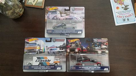Hot Wheels Team Transport Carry On
