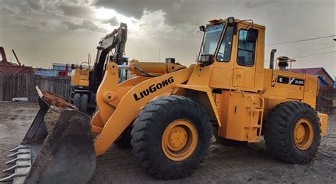 50 ковш зарна. Утас: 8811-8285 - Excavator hudaldaa turees