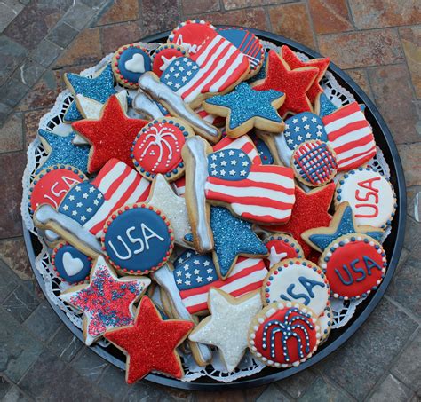 Patriotic Sugar Cookies And Cupcakes For Tea Trays Patriotic Sugar Cookies Sugar Cookies