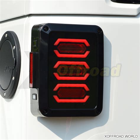 Kit Faros Traseros LED Ahumados UE Jeep Wrangler JK Serie Dragon