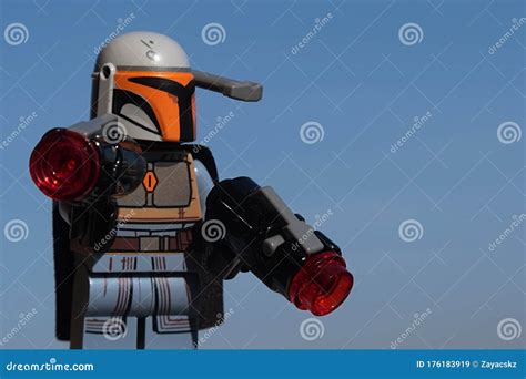 Lego Star Wars Mandalorian Warrior With Grey And Orange Armor Holding