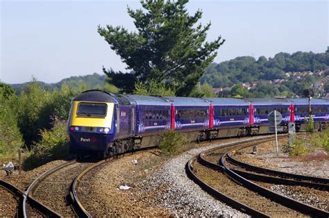 First Great Western Class 43 Hst No 43041 Arrives At New Flickr