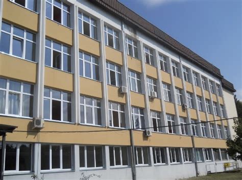 Zamenjena stolarija u školi "Toza Dragović" | InfoKG - Gradski portal ...