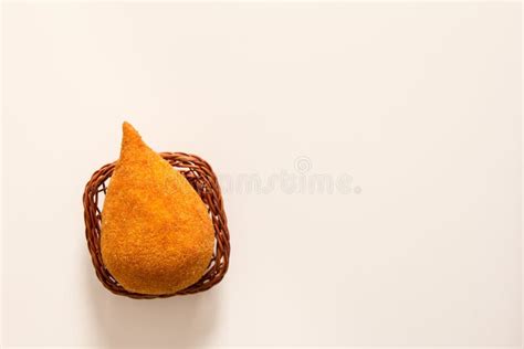 Coxinha Es Una Comida Frita Tradicional En El Brasil Un Bocado I