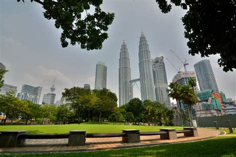 Parc De Klcc En Kuala Lumpur Image Stock Ditorial Image Du Sc Ne