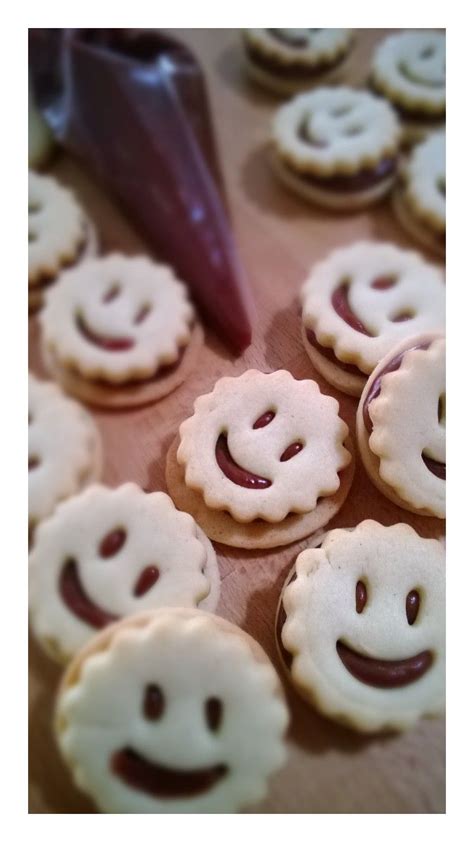 Petits Smileys Vanille Ganache Au Chocolat Au Lait Et Caramel Au