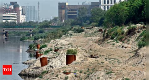Stalled Since 2021 Noida Looks To Revive Chilla Elevated Road Noida