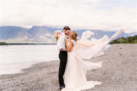 Alaska Adventure Elopement | Julianna MB Photography